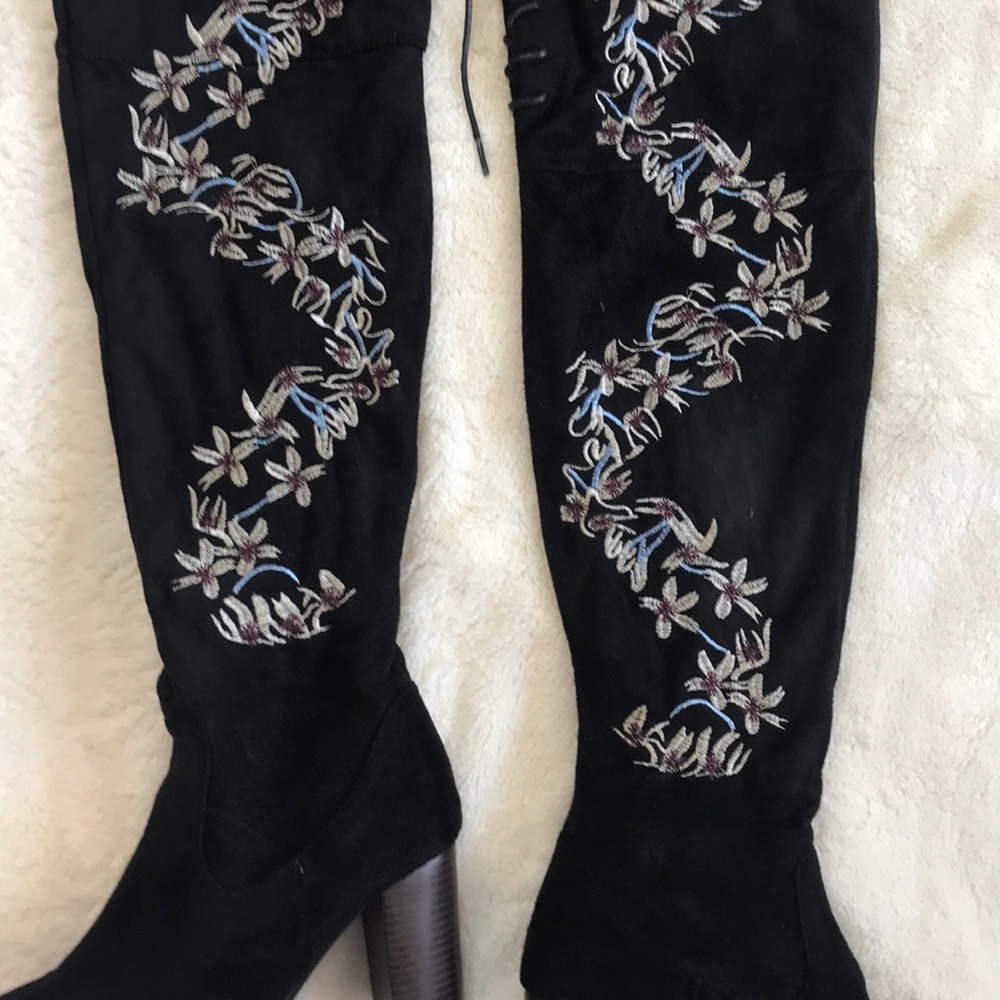 NWOT Red Dress Boutique Over the Knee Heeled Boots - Picture 4 of 8